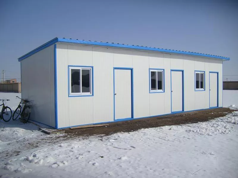 Cilat materiale përdoren në shtëpitë e parafabrikuara?