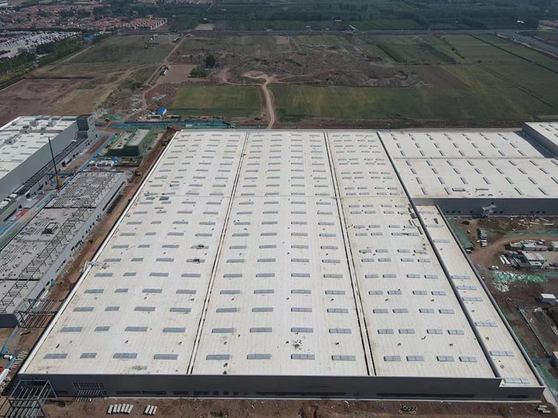 Depo gjithëpërfshirëse me strukturë çeliku